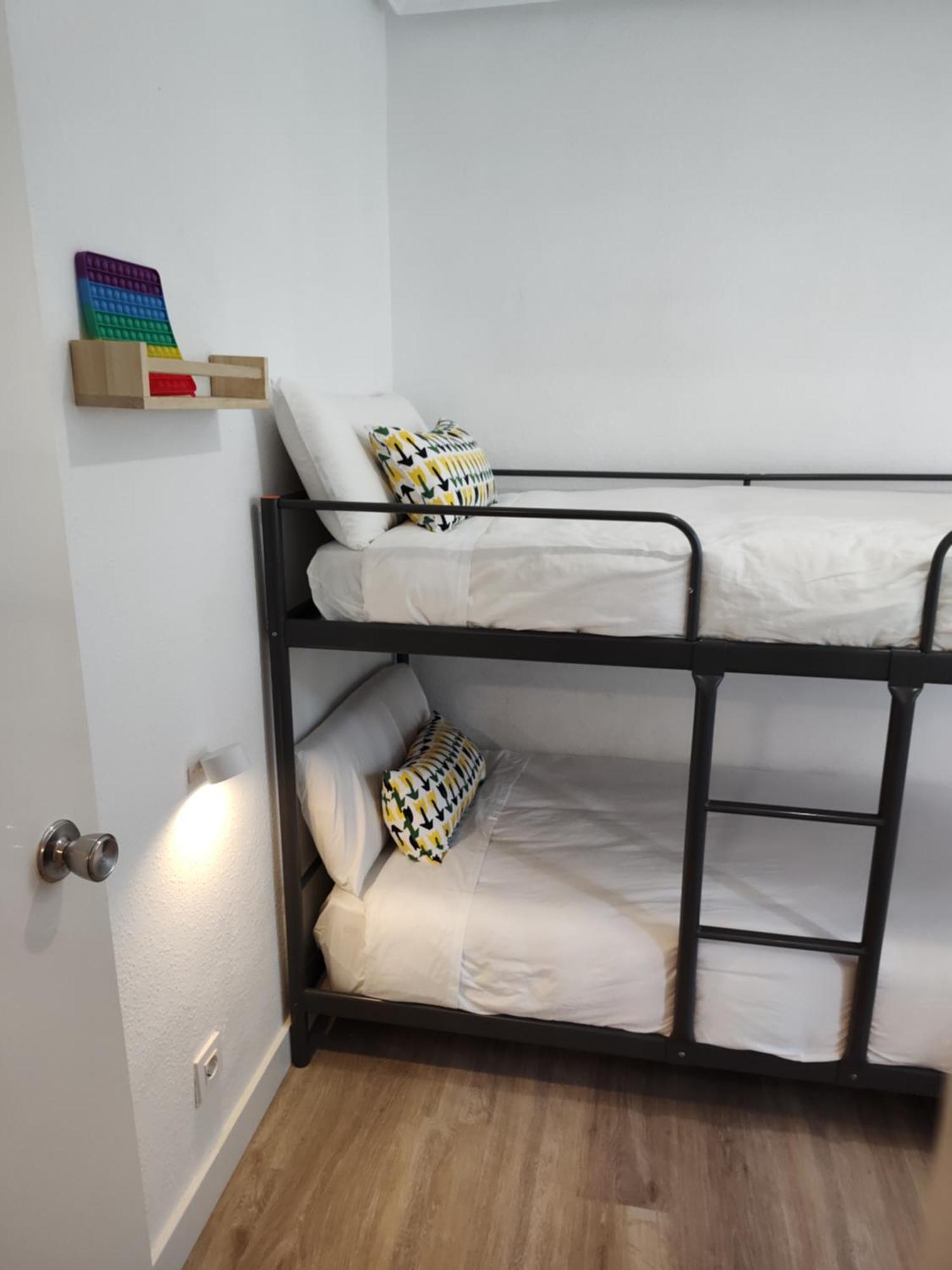 Apartamento Entero Con Desayuno Incluido Y Parking Gratuito, A 3 Km De Playa Con Aire Acondicionado Мускис Екстериор снимка